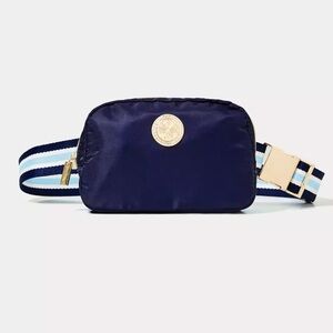 Lilly Pulitzer Jeanie Belt Bag In True Navy Preppy NWOT One Size Vacation